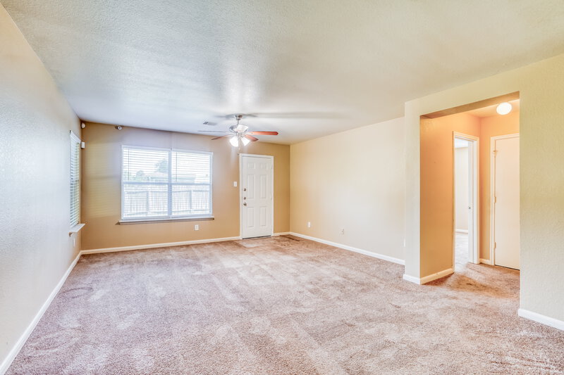 1,780/Mo, 20826 Bonham Park Ln Humble, TX 77338 Living Room View