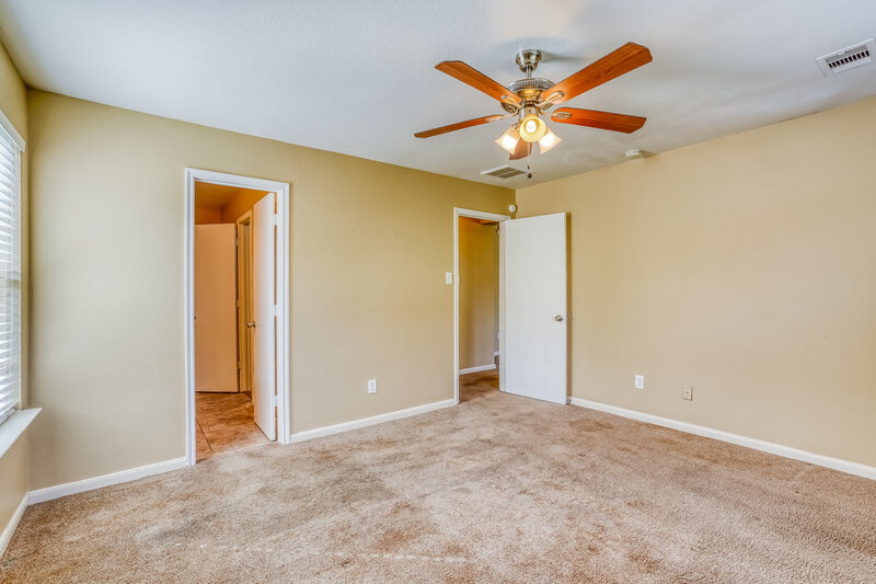 1,780/Mo, 20826 Bonham Park Ln Humble, TX 77338 Main Bedroom View 2