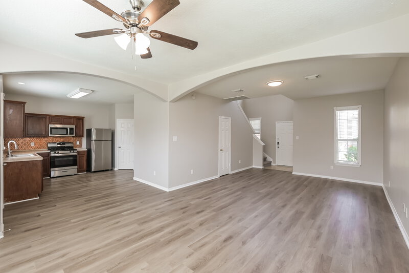1,810/Mo, 21114 Kenswick Meadows Ct Humble, TX 77338 Living Room View 2