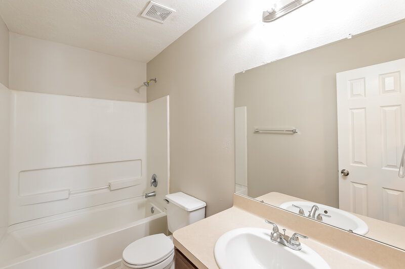 1,810/Mo, 21114 Kenswick Meadows Ct Humble, TX 77338 Bathroom View