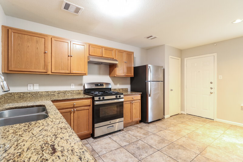 1,550/Mo, 21610 Forest Light Ct Humble, TX 77338 Kitchen View 2