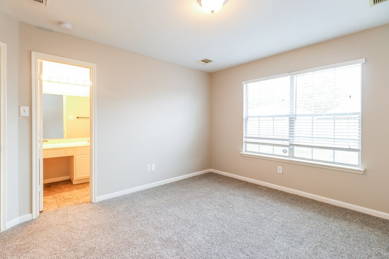 1,550/Mo, 21610 Forest Light Ct Humble, TX 77338 Main Bedroom View