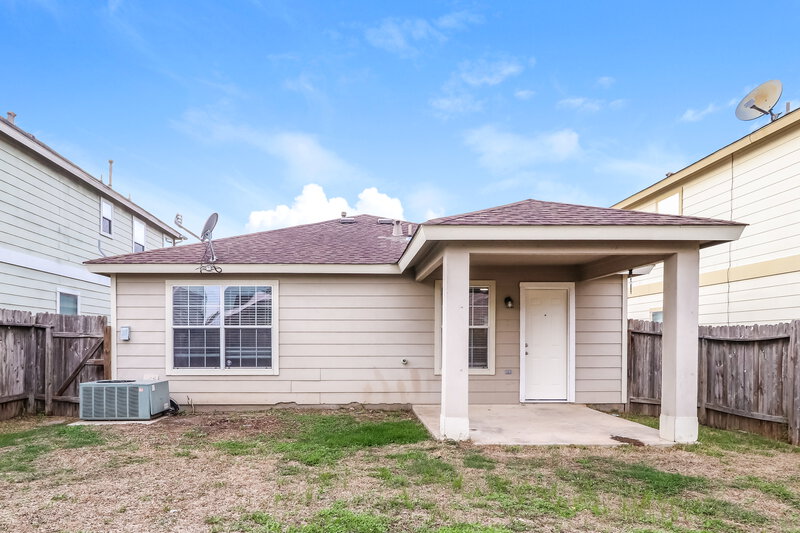 1,550/Mo, 21610 Forest Light Ct Humble, TX 77338 Rear View