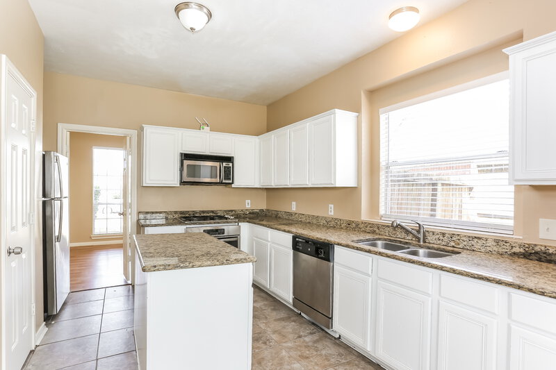 1,850/Mo, 19402 Pinewood Bluff Ln Humble, TX 77346 Misc View 4