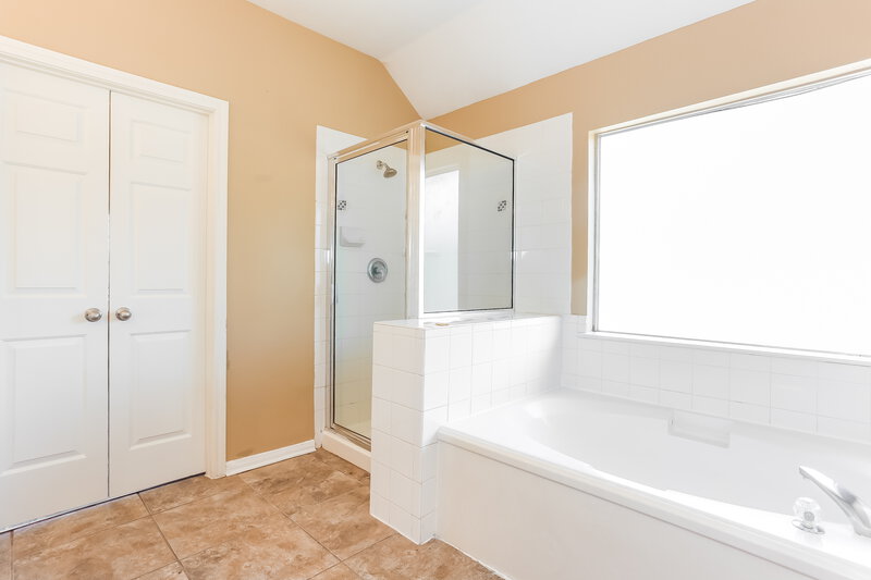 1,850/Mo, 19402 Pinewood Bluff Ln Humble, TX 77346 Misc View 10