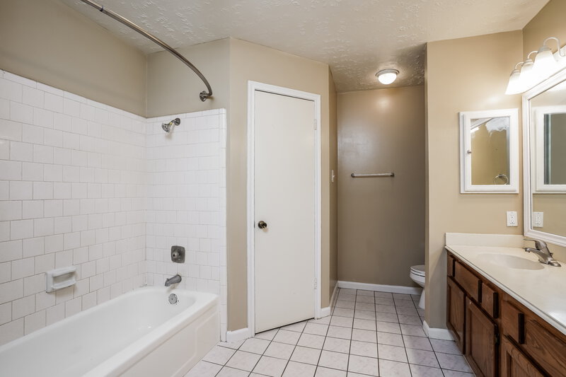 1,890/Mo, 20235 Timber Forest Dr Humble, TX 77346 Main Bathroom View
