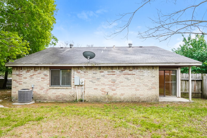 1,890/Mo, 20235 Timber Forest Dr Humble, TX 77346 Rear View