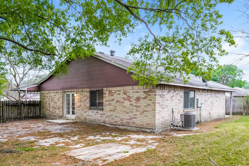 1,890/Mo, 20235 Timber Forest Dr Humble, TX 77346 Rear View 2