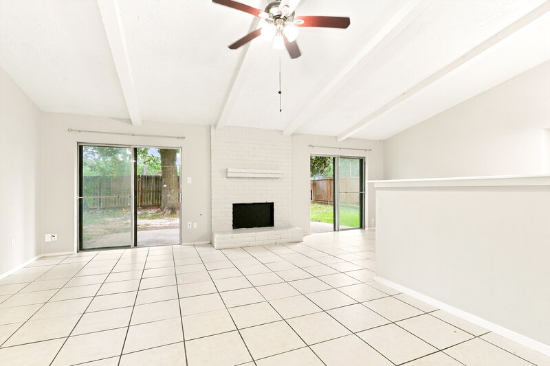 1,795/Mo, 5327 Enchanted Timbers Dr Humble, TX 77346 Living Room View