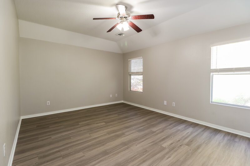 2,215/Mo, 12115 Landsdown Ridge Way Humble, TX 77346 Main Bedroom View