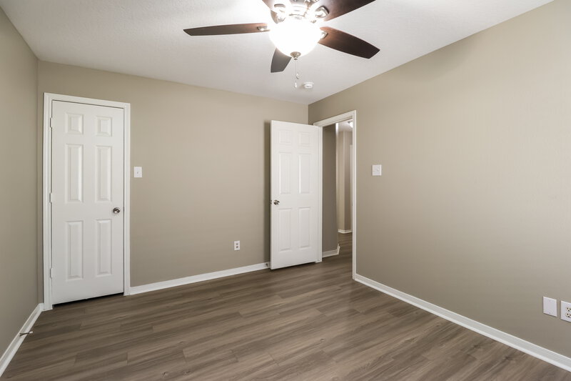 2,215/Mo, 12115 Landsdown Ridge Way Humble, TX 77346 Bedroom View 2