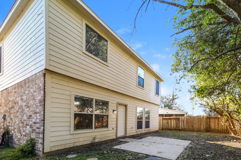 2,215/Mo, 12115 Landsdown Ridge Way Humble, TX 77346 Rear View