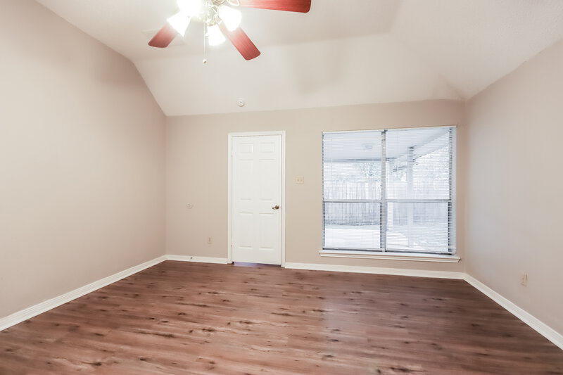 1,755/Mo, 19511 Atascocita Shores Dr Humble, TX 77346 Main Bedroom View