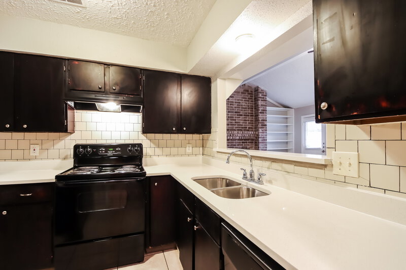 1,660/Mo, 5434 Heronwood Dr Humble, TX 77346 Kitchen View