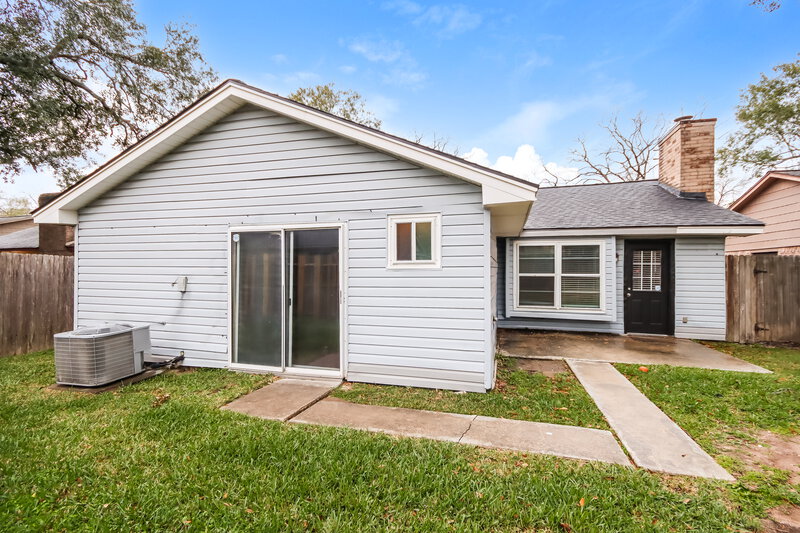 1,660/Mo, 5434 Heronwood Dr Humble, TX 77346 Rear View