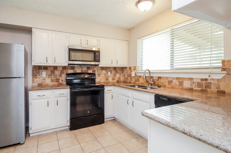 2,430/Mo, 4515 Burkegate Dr Spring, TX 77373 Kitchen View 2