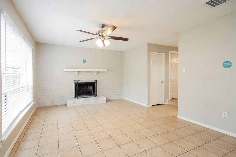 2,430/Mo, 4515 Burkegate Dr Spring, TX 77373 Family Room View