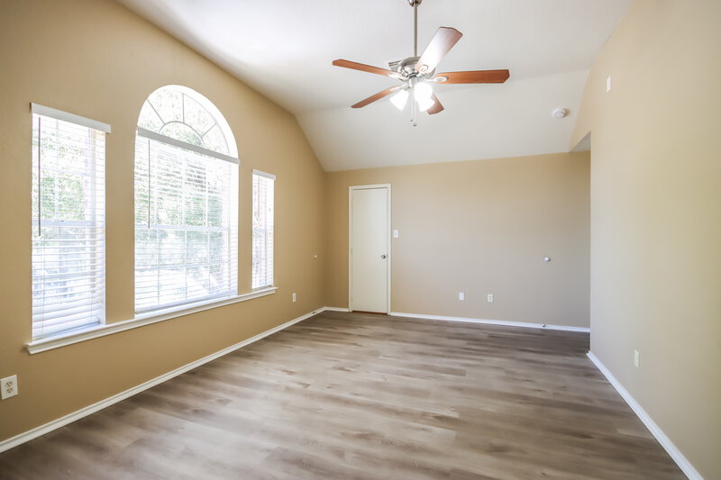1,900/Mo, 2610 Heatherknoll Dr Spring, TX 77373 Main Bedroom View