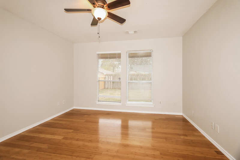 0/Mo, 2502 Loyanne Dr Spring, TX 77373 Main Bedroom View