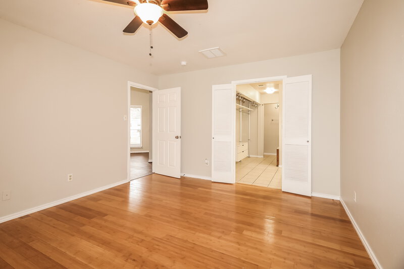 0/Mo, 2502 Loyanne Dr Spring, TX 77373 Main Bedroom View 2