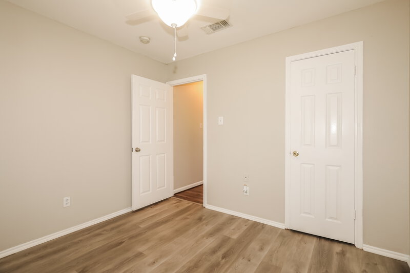 0/Mo, 2502 Loyanne Dr Spring, TX 77373 Bedroom View 2