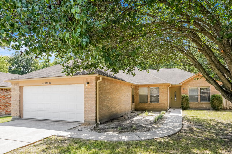 0/Mo, 23619 Summer Pine Dr Spring, TX 77373 Front View