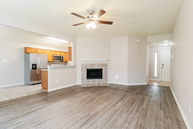 1,780/Mo, 4915 Tealgate Dr Spring, TX 77373 Living Room View 2