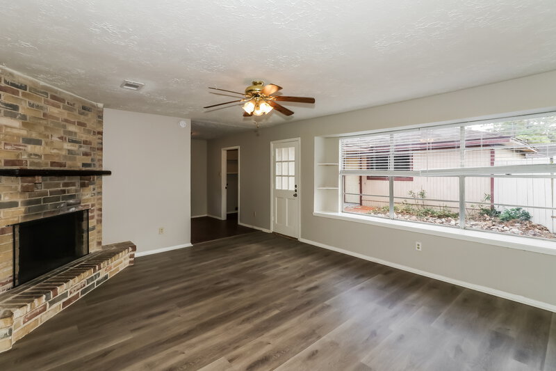 1,505/Mo, 4322 Enchantedgate Dr Spring, TX 77373 Living Room View 2