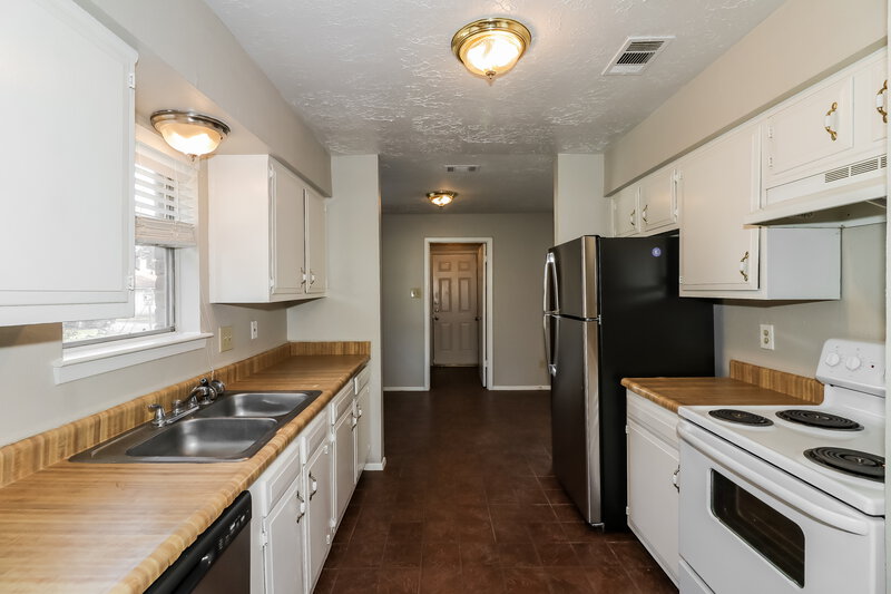 1,505/Mo, 4322 Enchantedgate Dr Spring, TX 77373 Kitchen View