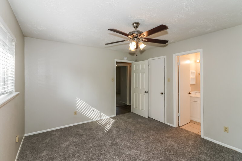 1,505/Mo, 4322 Enchantedgate Dr Spring, TX 77373 Main Bedroom View 2