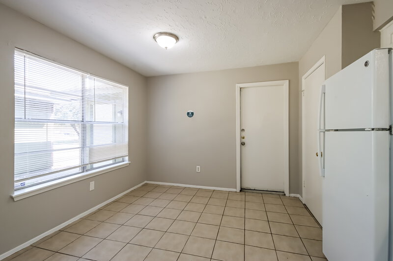 1,660/Mo, 6115 Fallengate Dr Spring, TX 77373 Breakfast Nook View
