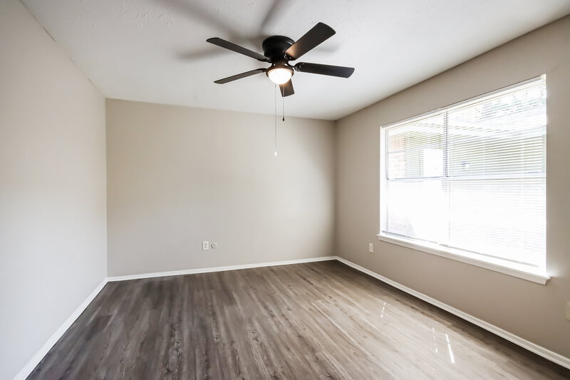 1,660/Mo, 6115 Fallengate Dr Spring, TX 77373 Main Bedroom View