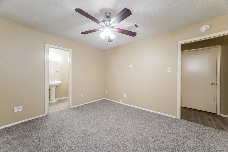 1,710/Mo, 4614 Tealgate Dr Spring, TX 77373 Main Bedroom View 2