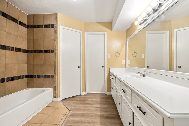 1,695/Mo, 23331 Bayleaf Dr Spring, TX 77373 Bathroom View