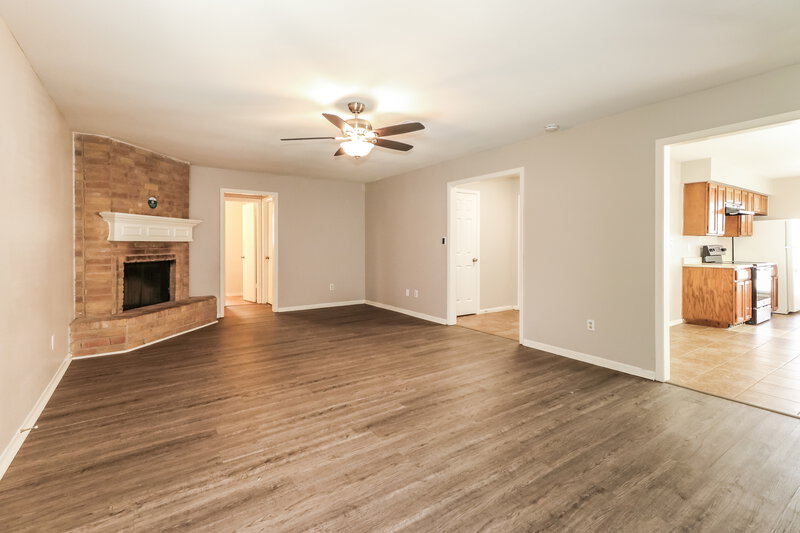 1,735/Mo, 23015 Bridgewater Dr Spring, TX 77373 Living Room View 3