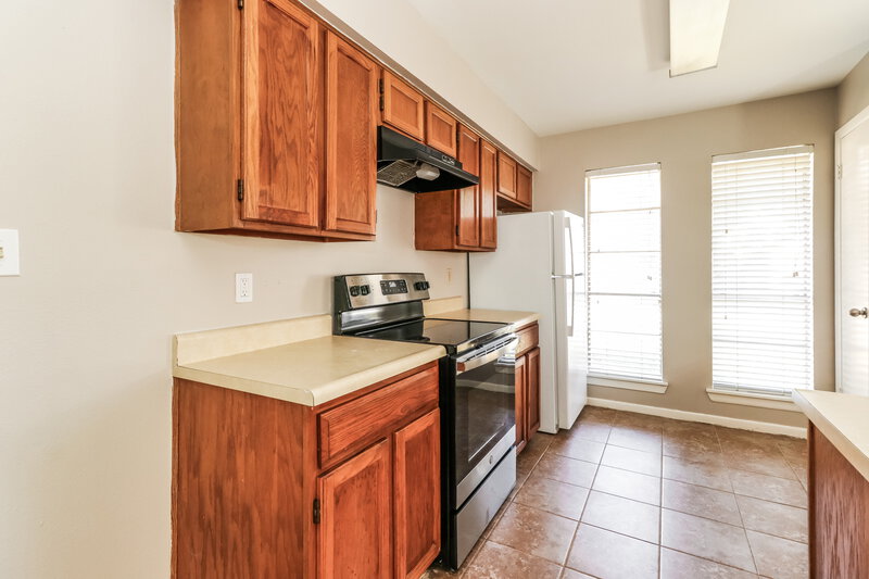 1,735/Mo, 23015 Bridgewater Dr Spring, TX 77373 Kitchen View
