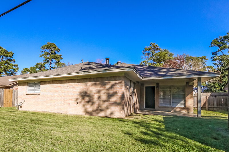 1,735/Mo, 23015 Bridgewater Dr Spring, TX 77373 Rear View