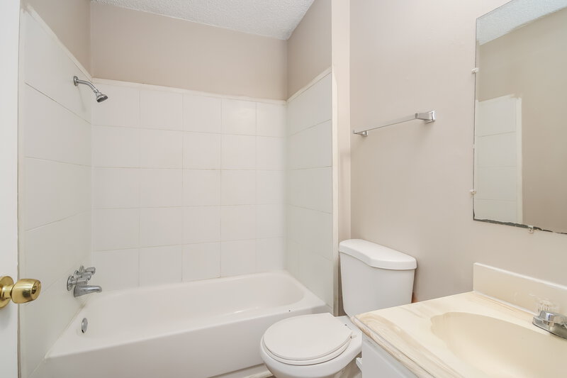 1,885/Mo, 5215 Sweetwind Ln Spring, TX 77373 Bathroom View