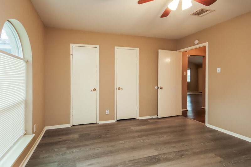 0/Mo, 5027 Monteith Dr Spring, TX 77373 Bedroom View
