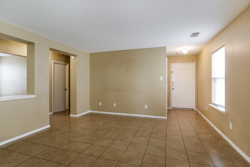 1,795/Mo, 11315 Flying Geese Ln Tomball, TX 77375 Living Room View 2