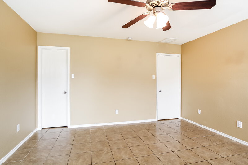 1,795/Mo, 11315 Flying Geese Ln Tomball, TX 77375 Master Bedroom View 2