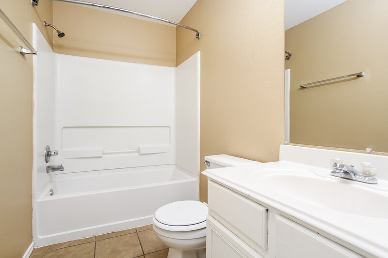 1,795/Mo, 11315 Flying Geese Ln Tomball, TX 77375 Bathroom View
