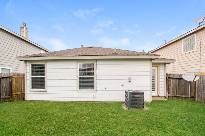 1,795/Mo, 11315 Flying Geese Ln Tomball, TX 77375 Rear View 2