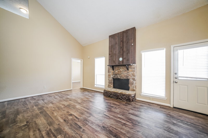 1,840/Mo, 19615 Cotton Creek Dr Tomball, TX 77375 Living Room View