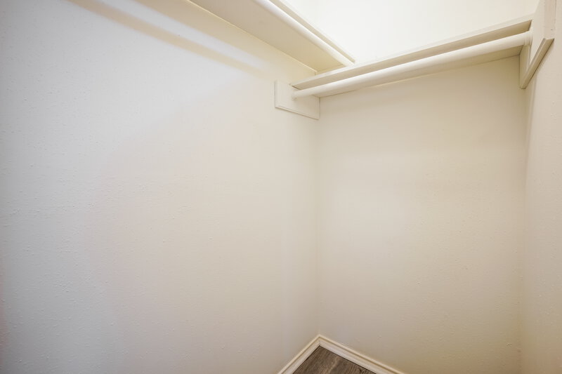 1,840/Mo, 19615 Cotton Creek Dr Tomball, TX 77375 Walk In Closet View