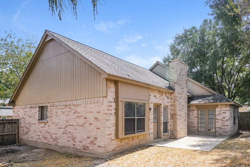 1,840/Mo, 19615 Cotton Creek Dr Tomball, TX 77375 Rear View