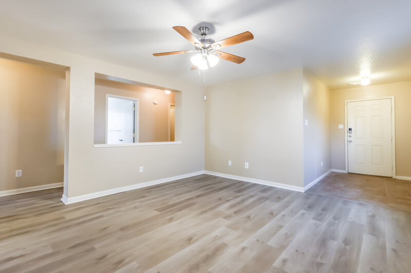 1,515/Mo, 11422 Seven Sisters Dr Tomball, TX 77375 Living Room View 3