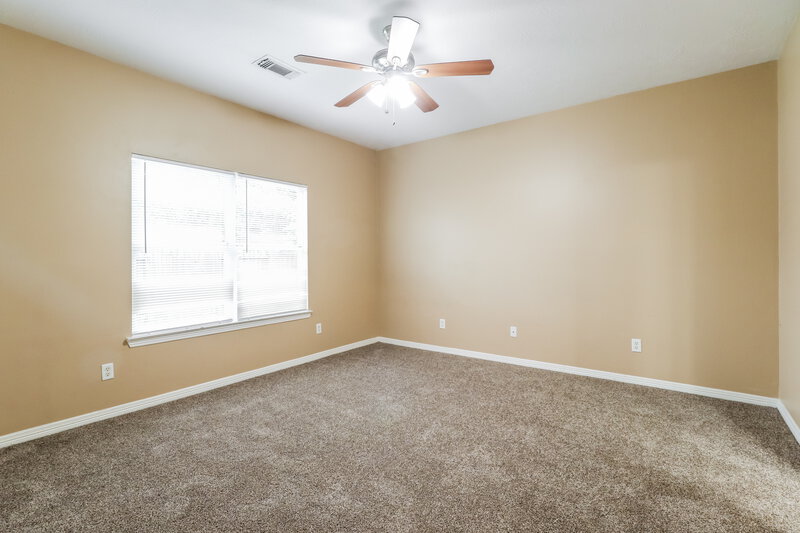 1,700/Mo, 10239 Berry Hill Ln Tomball, TX 77375 Main Bedroom View