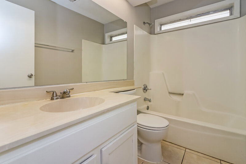 1,945/Mo, 7707 Leafbrook Lane Spring, TX 77379 Bathroom View