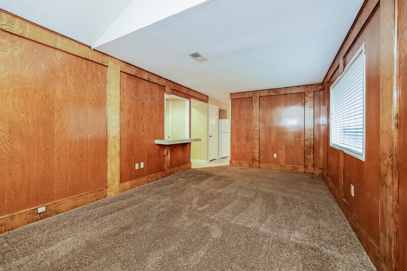 1,950/Mo, 4466 W Cypress Villas Dr Spring, TX 77379 Living Room View 2
